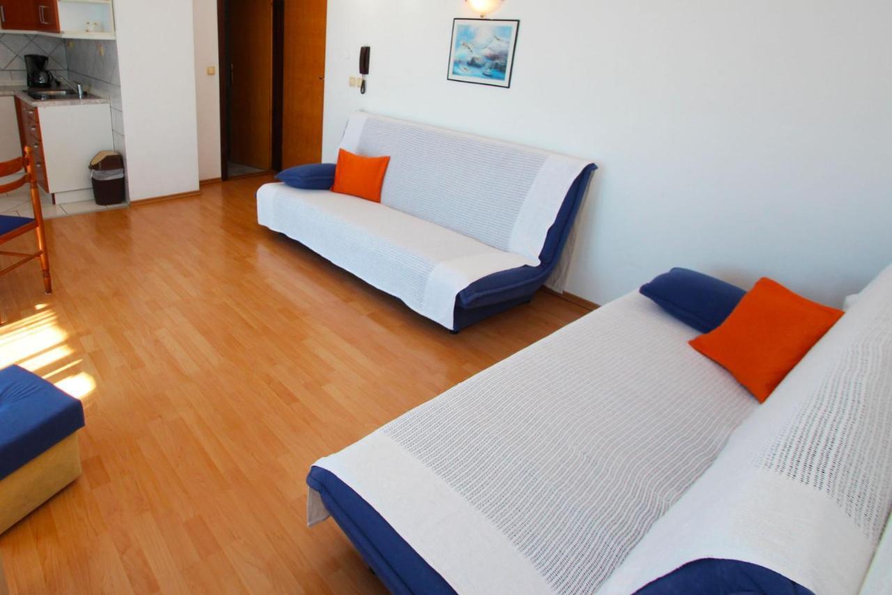 Apartments With A Parking Space Crikvenica - 5553 Eksteriør billede